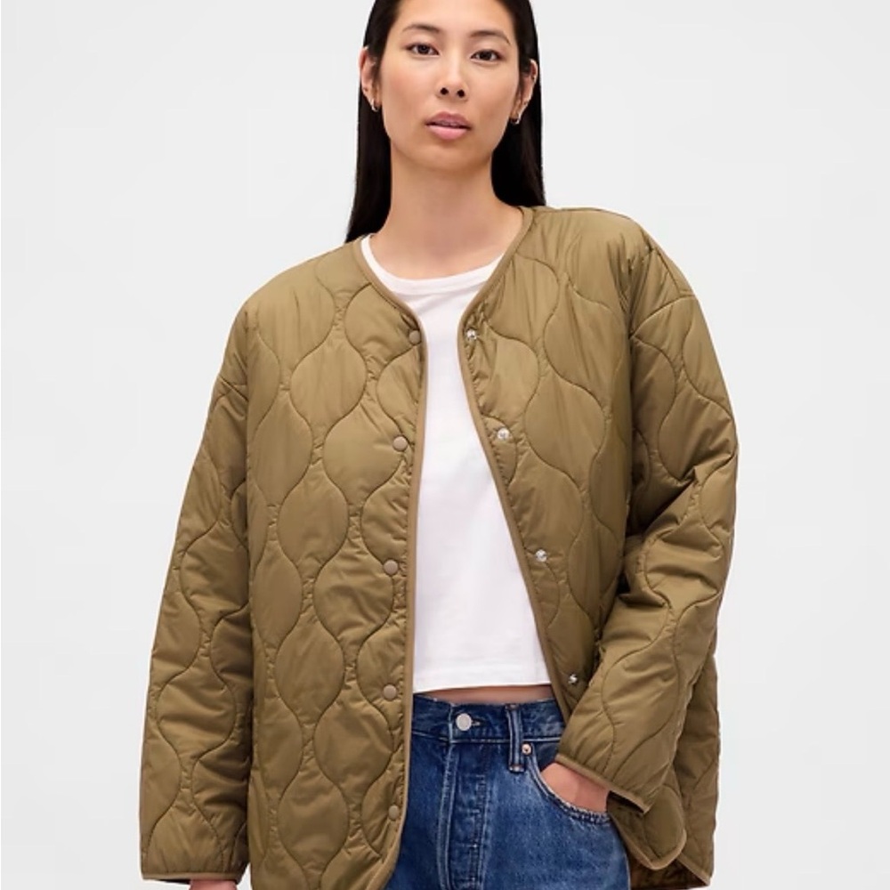 GAP Quilted Round‑Hem Puffer Jacket in Olive Drab - Picture 4 of 5